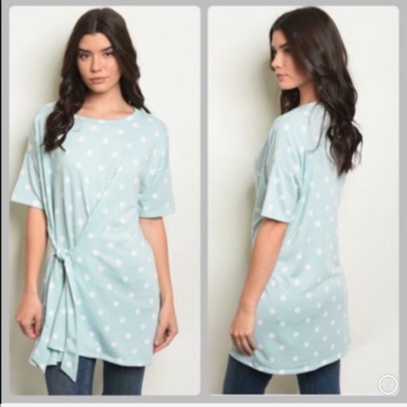 Hopely Tops - Womens mint and white polka dot tie tunic size S